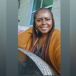 Meet your Posher, Michellana